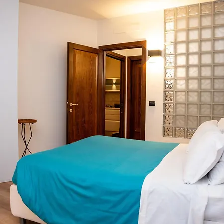 Lhe Black Rose Apartment Cesena